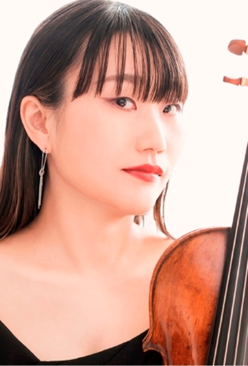 瀧本麻衣子